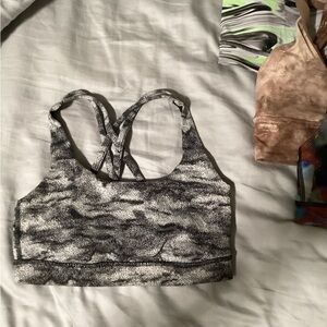 Lululemon sports bra